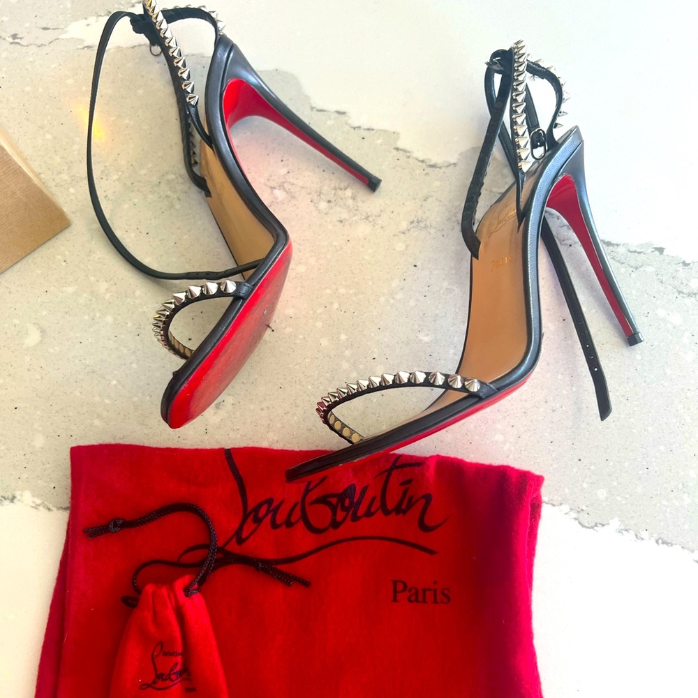 Christian Louboutin So Me Heel